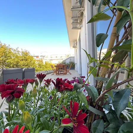 Daire Elegant Penthouse Near *