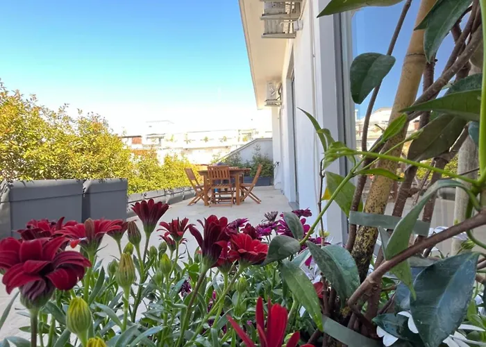 Apartament Elegant Penthouse Near *